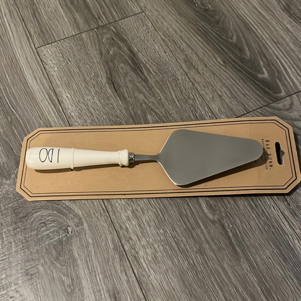 COPY - Brand New “I Do” RAE Dunn Wedding Collection by magenta 11” Cake Server